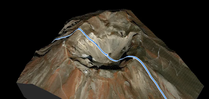 Geo Elevation on the Mac: the crater of Mount Fuji as a 3D surface, satellite imagery over the terrain and the path crossing the rim