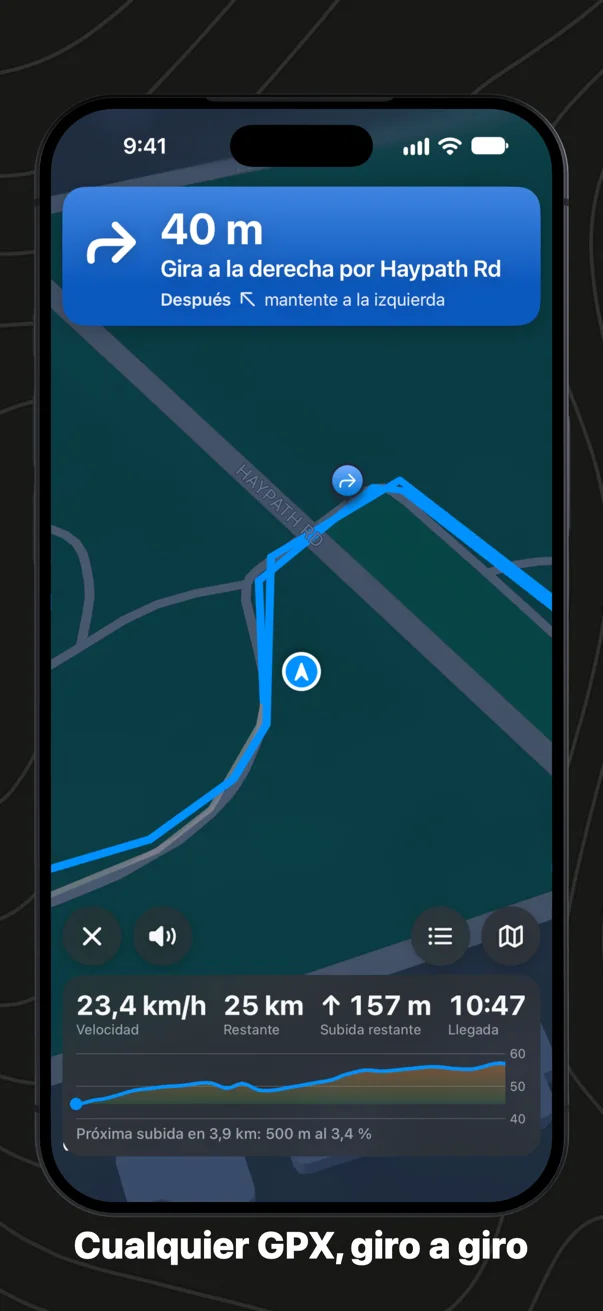 GPX Explore siguiendo una ruta en el iPhone: el siguiente giro con el nombre de la calle, la línea sobre la carretera y el mapa girado hacia donde vas